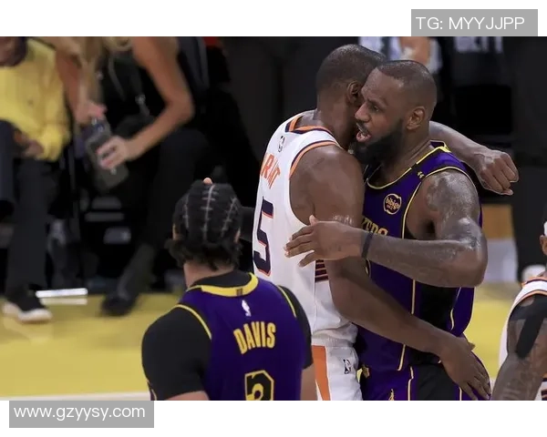 2021年NBA常规赛湖人与勇士的激烈对决回顾与精彩瞬间分析